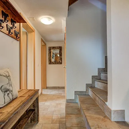 Chalet Leopard De Neige